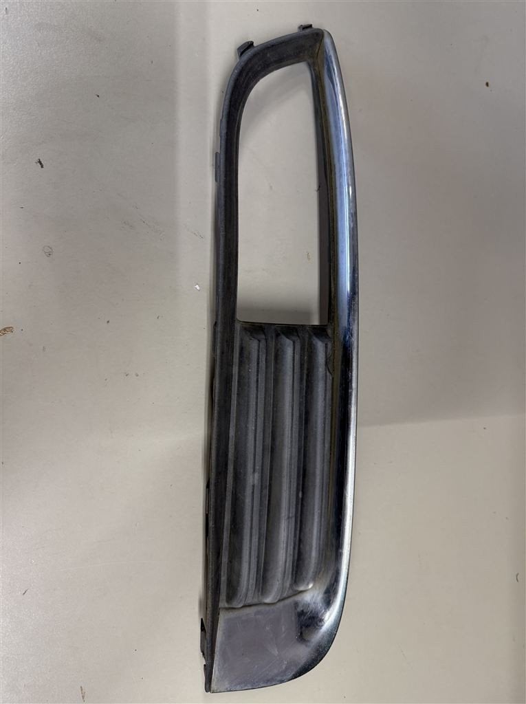 Opel insignia 08-13 voorbumber mistlampen grill afwerking li, Ophalen of Verzenden, Zo goed als nieuw
