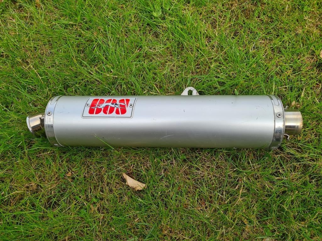 Bos 51mm demper / uitlaat universeel.

In nette staat., Motoren, Ophalen of Verzenden