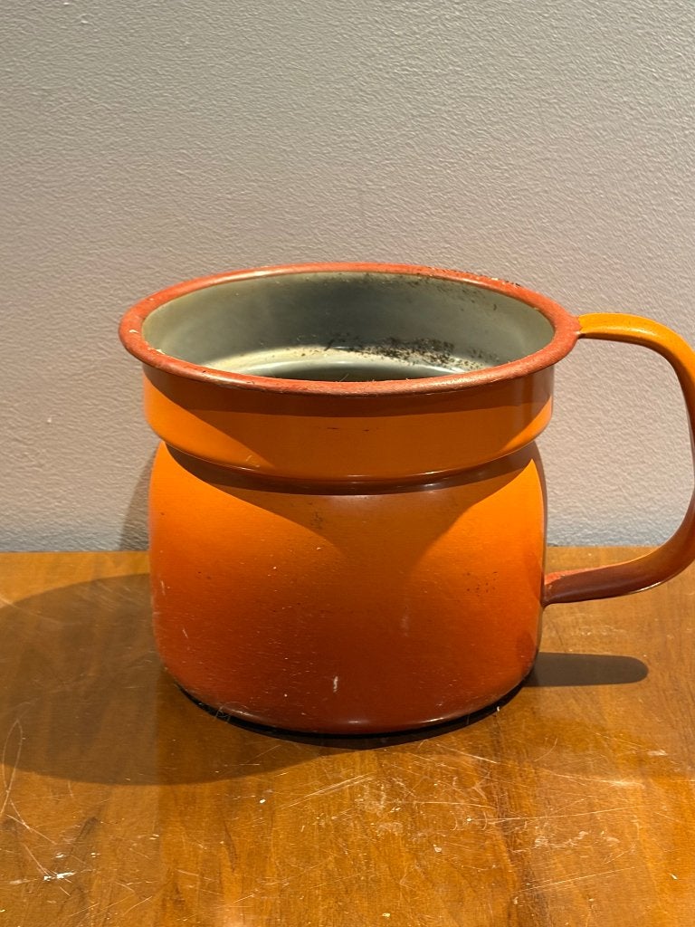Vintage oranje emaille melkkoker - Retro jaren 70 kan, Huis en Inrichting, Gebruikt, Beker of Kan, Info@denekster.com, Ophalen of Verzenden