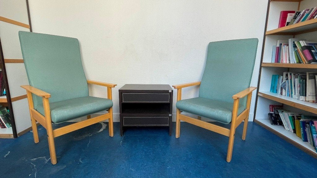2 x fauteuil Vintage style scandinave 70s @ OXFAM Solidarité, Enlèvement