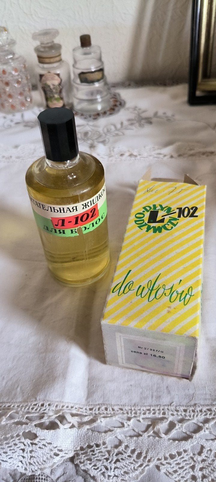 flacon vintage de lotion pour les cheveux de l'Europe de l'e, Verzamelen, Parfumverzamelingen, Ophalen of Verzenden, Gebruikt