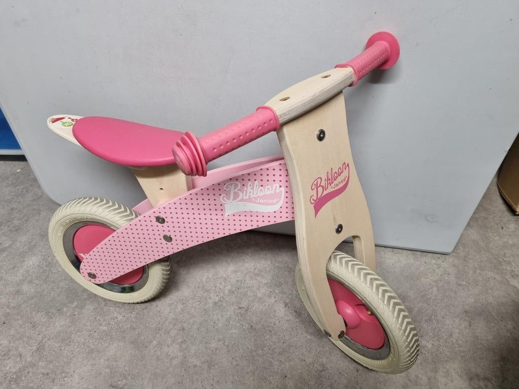Janod Bikloon roze houten loopfiets, Kinderen en Baby's, Ophalen, Zo goed als nieuw, Loopfiets