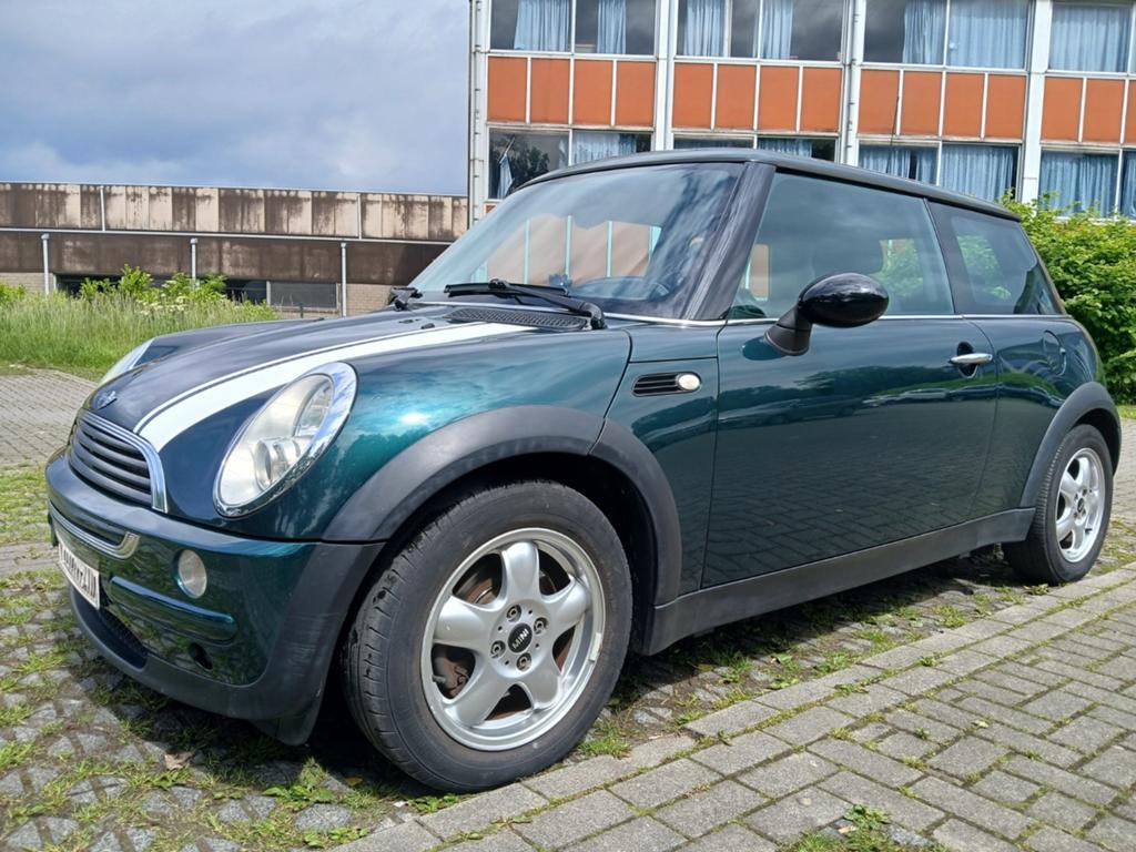Mini One essence Euro 4 toit pano. / 66kw / 2002 / 213.451km, Autos, Boîte manuelle, Noir, Particulier, Tissu
