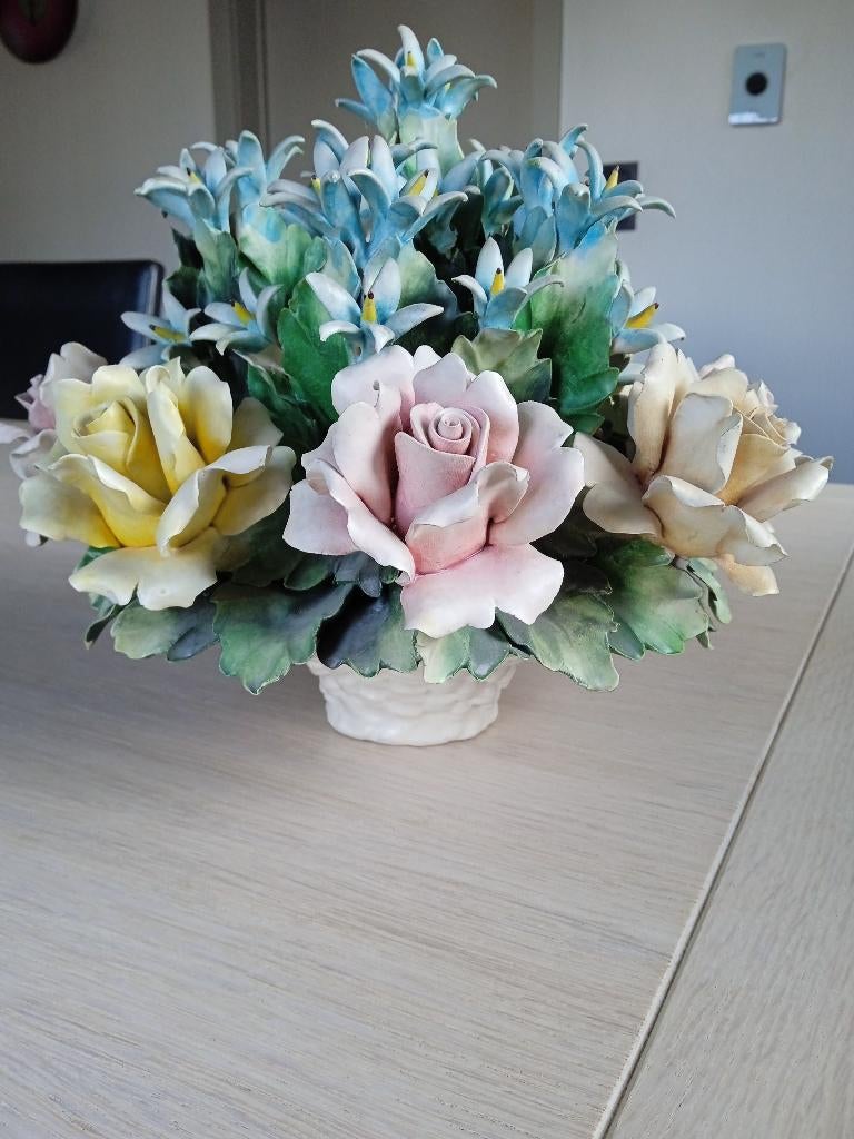 vintage porceleine bloemen in vaas Made in Italy, Enlèvement ou Envoi