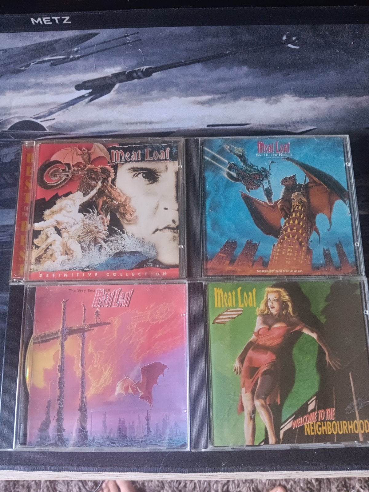 CD Meat Loaf, Enlèvement