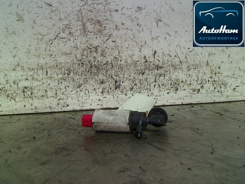 RUITENSPROEIERPOMP VOOR Volvo V40 (VW) (01-1995/06-2004), Auto-onderdelen, Ruiten en Toebehoren, Volvo, Gebruikt