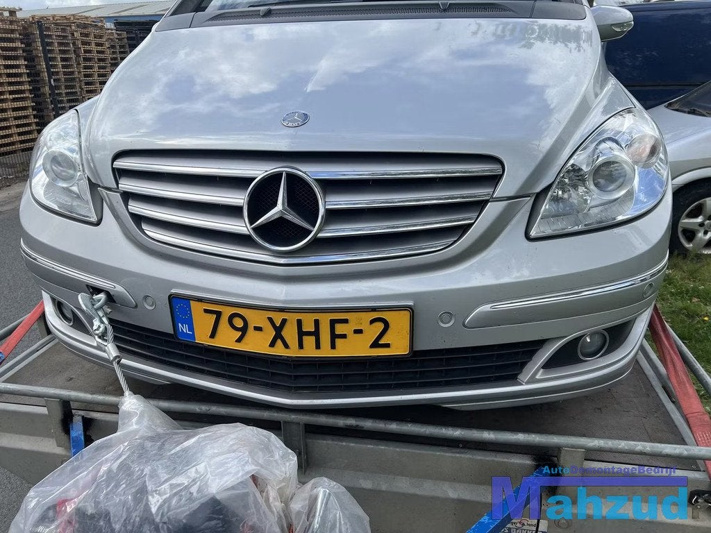 MERCEDES B KLASSE W245 Zilver 761 Voorbumper 2005-2011, Autos : Pièces & Accessoires, Carrosserie & Tôlerie, Pare-chocs, Mercedes-Benz