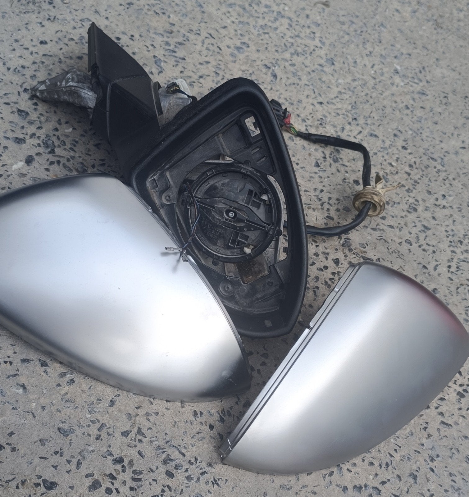 Golf 7 rétroviseur droit + coque Alu Brosser, Enlèvement ou Envoi