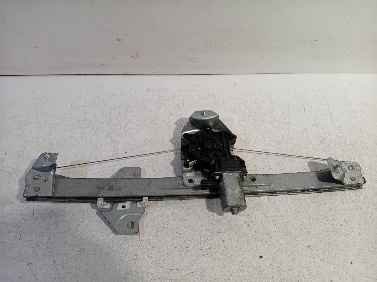 Raammechaniek elektrisch rechts voor Dacia Dokker, Dacia, Onderdelen@venauto.nl, Van der Ven Autorecycling B.V., Ettenseweg 76, 4706 PB Roosendaal, The Netherlands