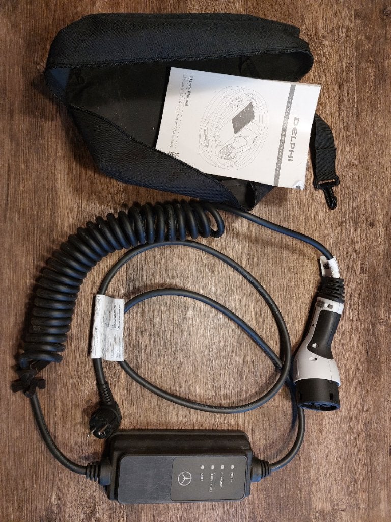 Mobiele thuislader Mercedes + opbergzak + handleiding, Ophalen, Zo goed als nieuw, Laadkabel