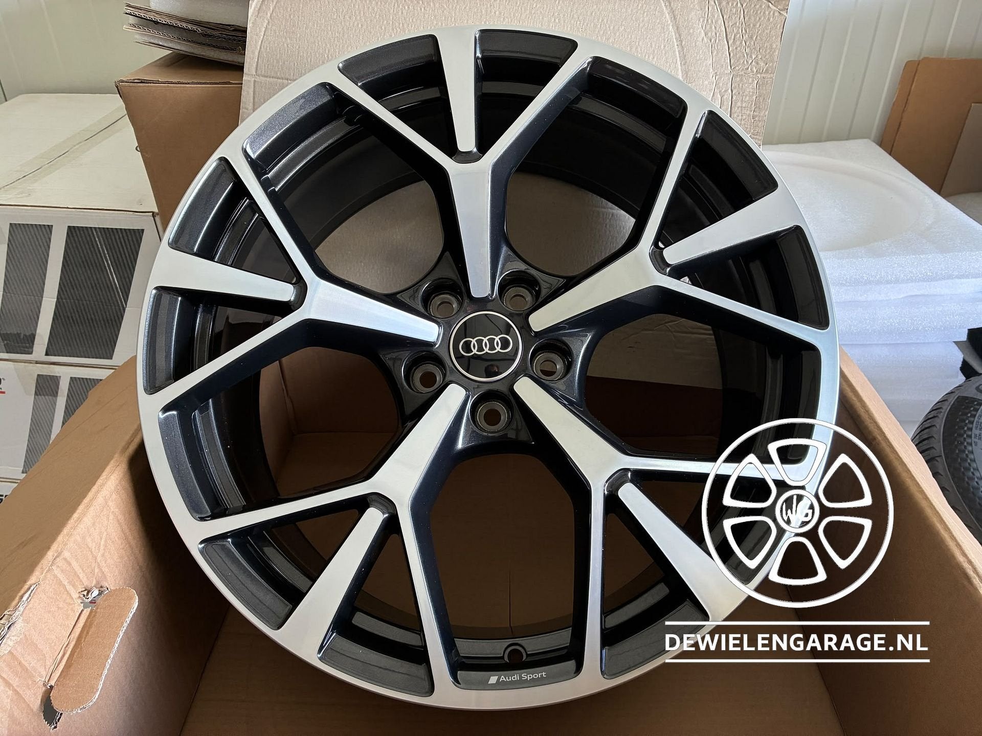 4x 20 inch Audi Q3 TRIPOD 2026 Origineel NIEUW Velgen Audi S, Auto-onderdelen, Velg(en), -, -, Nieuw