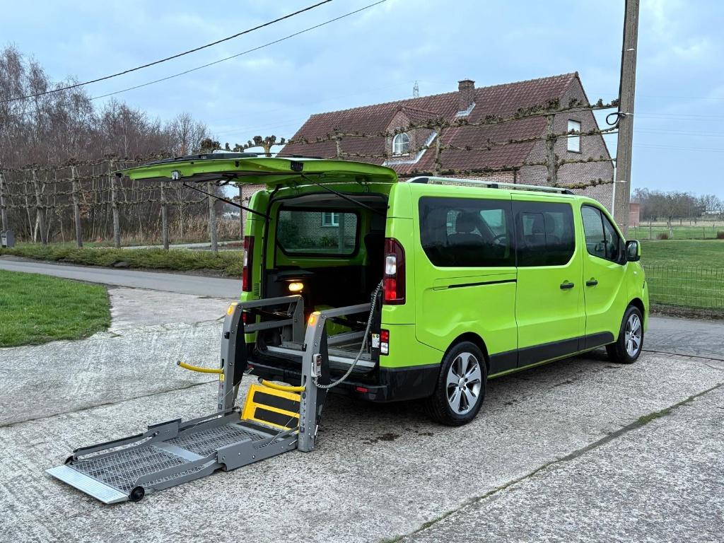 ♿️Renault Trafic 1.6DCI Rolstoellift Invalide Handicape TPMR, Monovolume, Bedrijf, Te koop, Groen