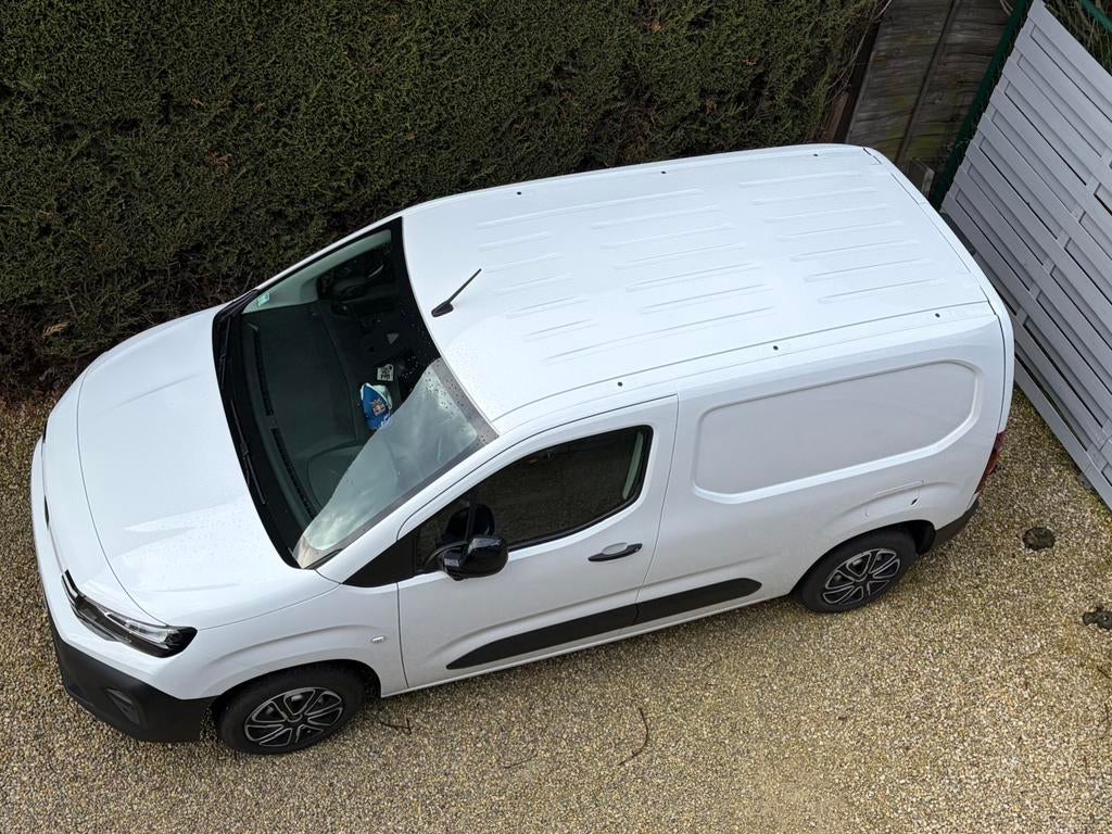 PEUGEOT PARTNER 2025 9800 km trekh,navi, 17500 excl btw, Voorwielaandrijving, 75 kW, Stof, 4 cilinders