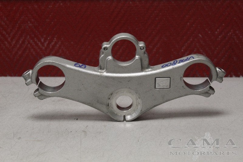 TOP YOKE TROIS POINTS VFR 800 Fi 1998-2001 (VFR800Fi RC46), Dhr. S. di Majo, Utilisé, Info@cama-motorparts.nl, P.J. Troelstraweg 8 8
3144 CX  MAASSLUIS, NL