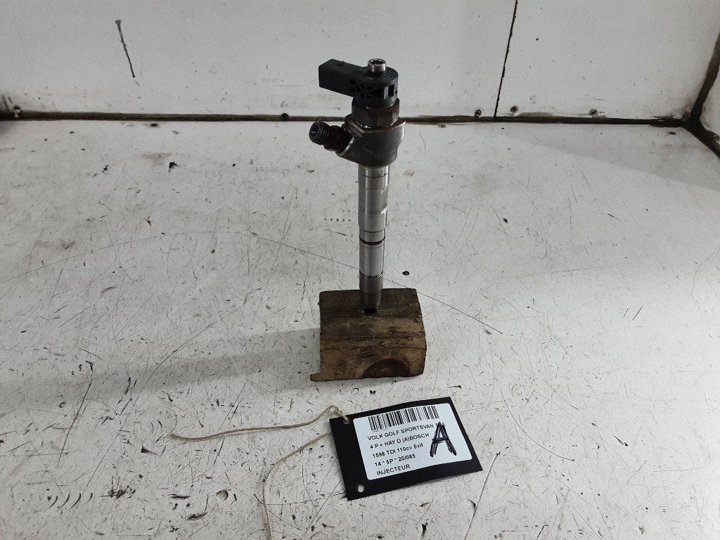 INJECTEUR Volkswagen Golf Sportsvan (AUVS) (04L130277AD), Volkswagen, Mevr. I. Hauben, Utilisé, Rue de l'Espoir 34 34
4030  GRIVEGNÉE, BE