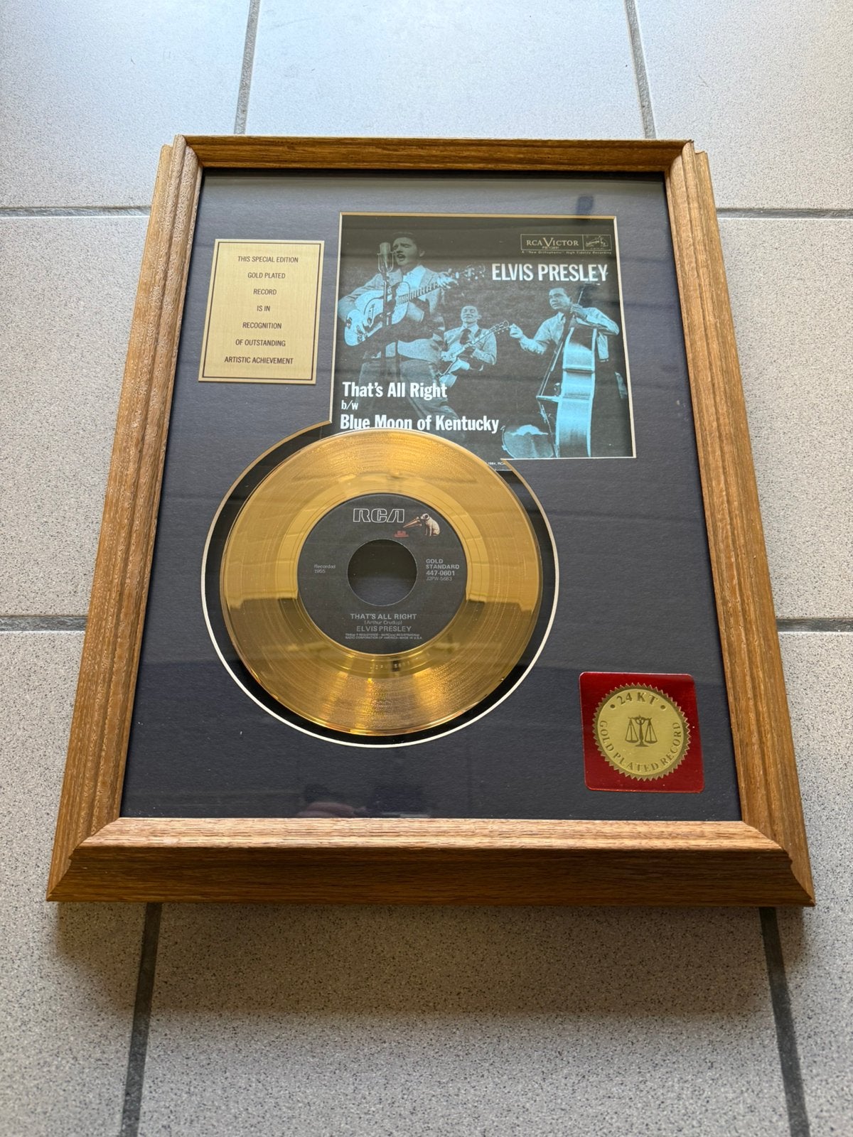 Elvis presley Gouden plaat, Ophalen