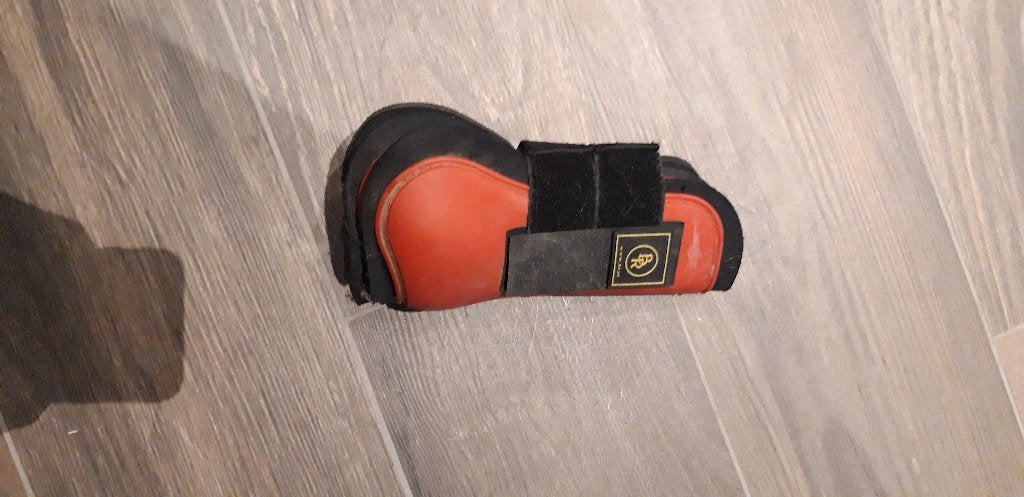 Beenbescherming rood, Ophalen, Overige merken, Zo goed als nieuw, Beenbeschermers