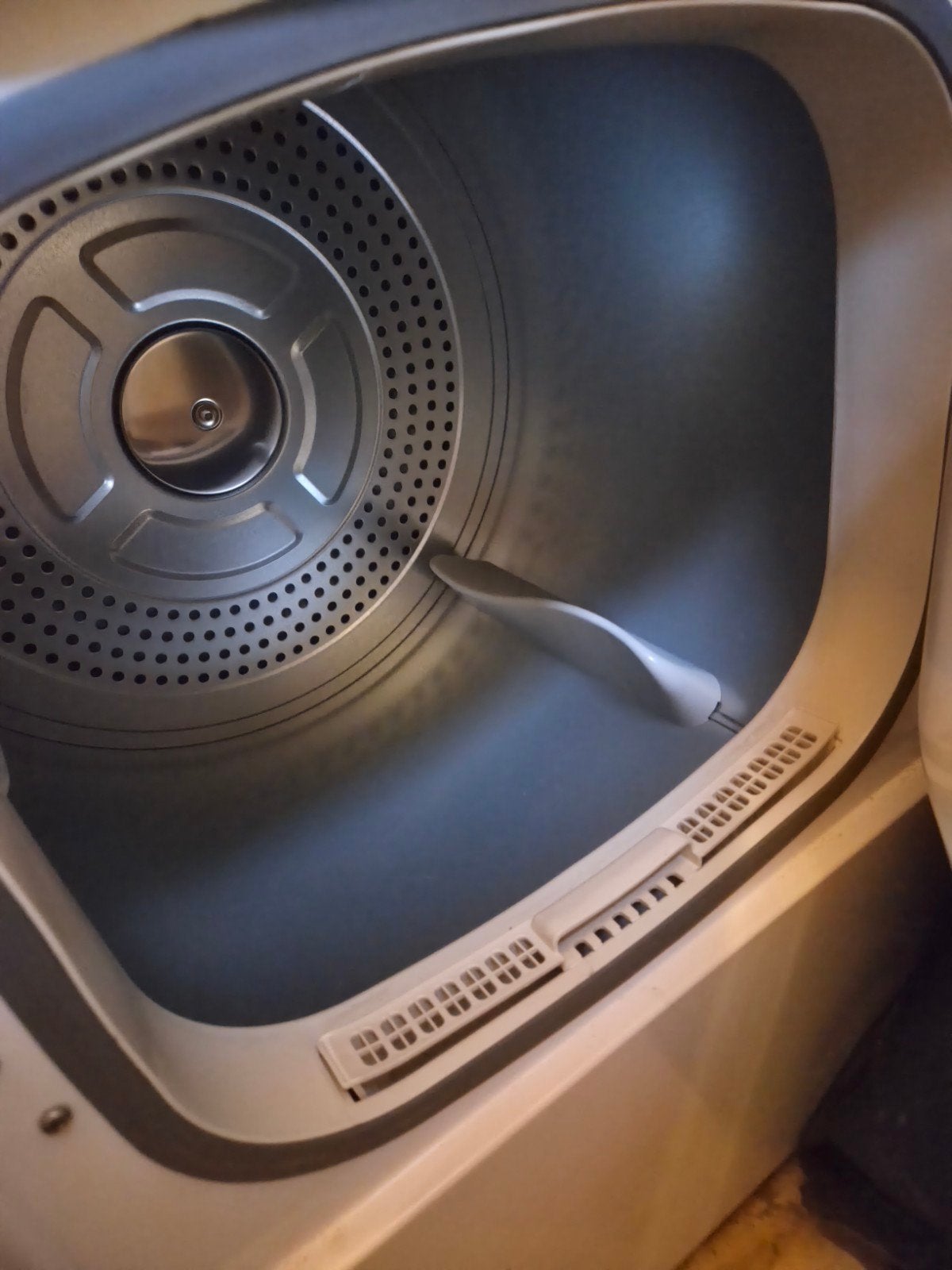 Machine a laver et seche ligne