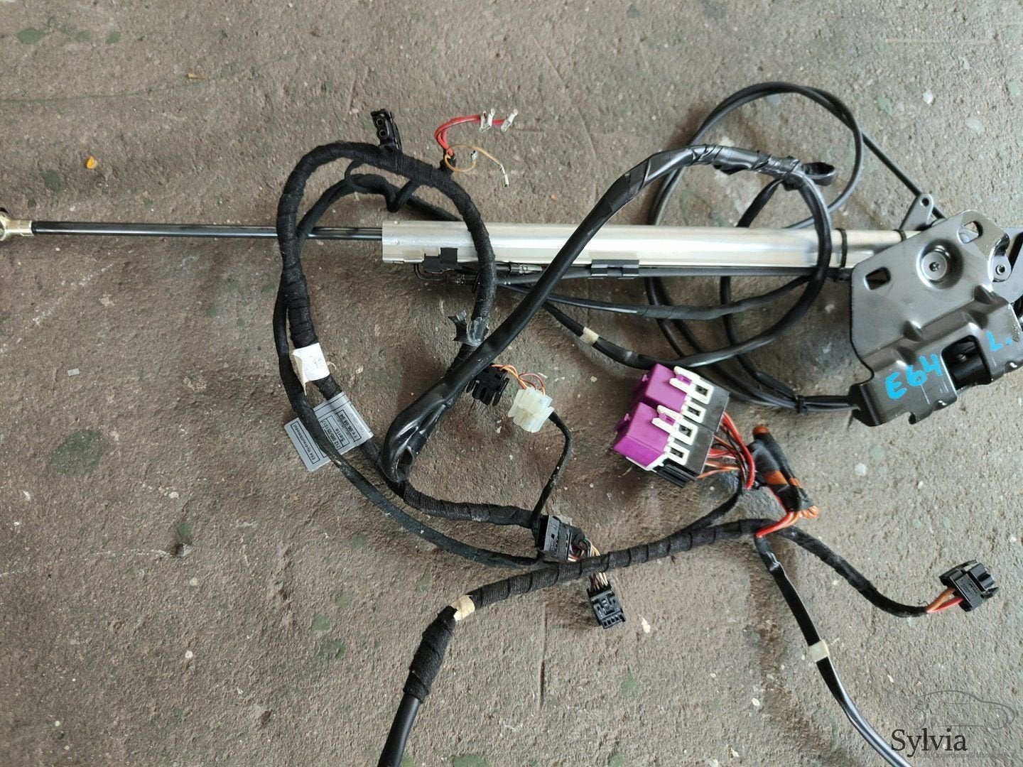 Hydraulische cilinder links cabrio dak BMW 6 serie E64 cabri, Auto-onderdelen, Gebruikt, -, -, Ophalen of Verzenden