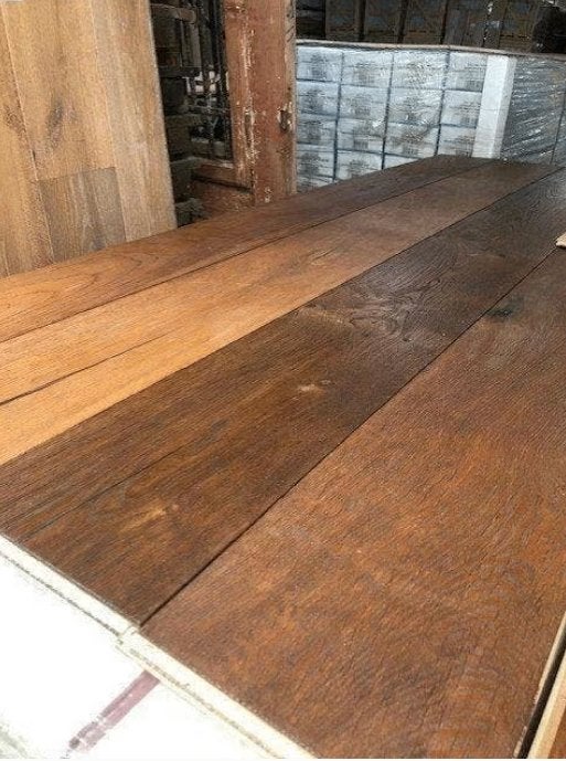 RESTE ; PARQUET MULTIPLE EN CHÊNE DE 154 M2, HUILÉ ET BROSSÉ, Enlèvement