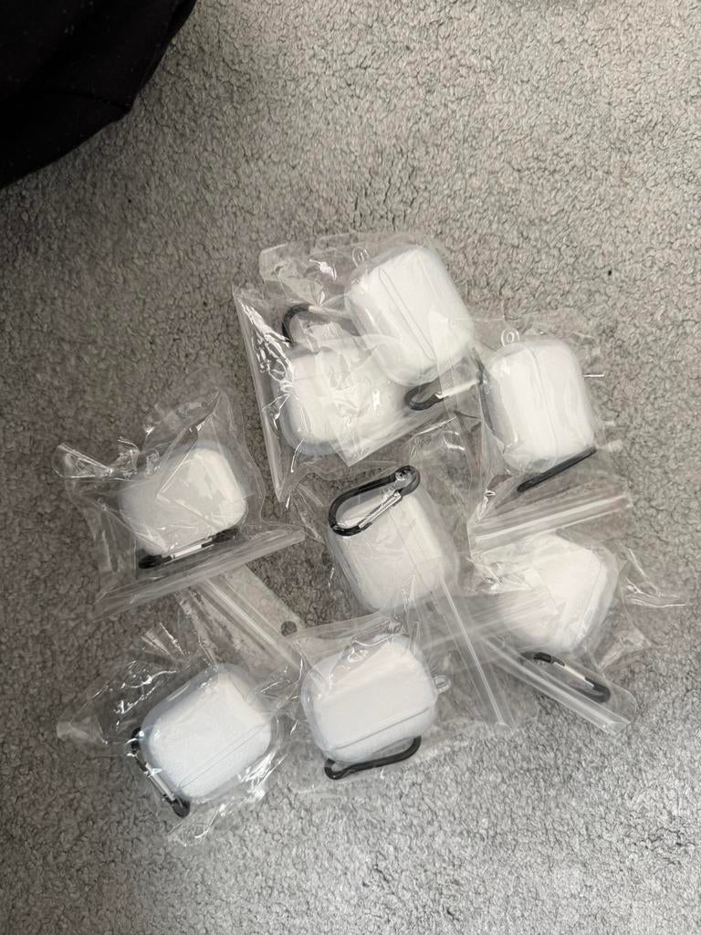 Airpods 3 volgens mij hoesjes, Enlèvement ou Envoi, Comme neuf