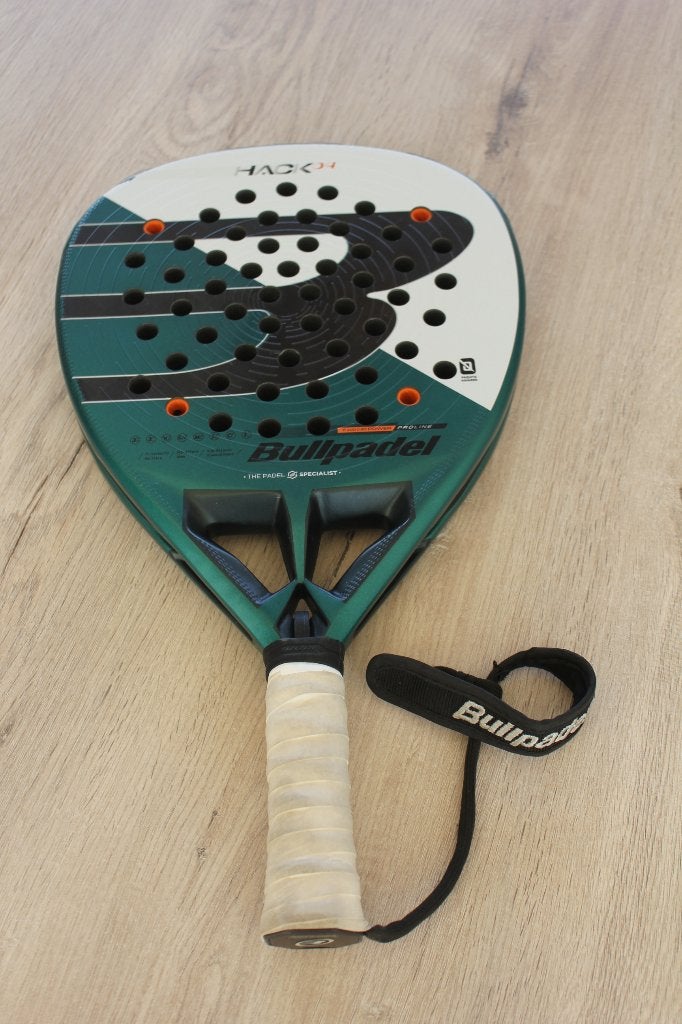Padelracket Bullpadel Hack 4, Sports & Fitness, Padel, Enlèvement ou Envoi, Utilisé, Raquette de padel