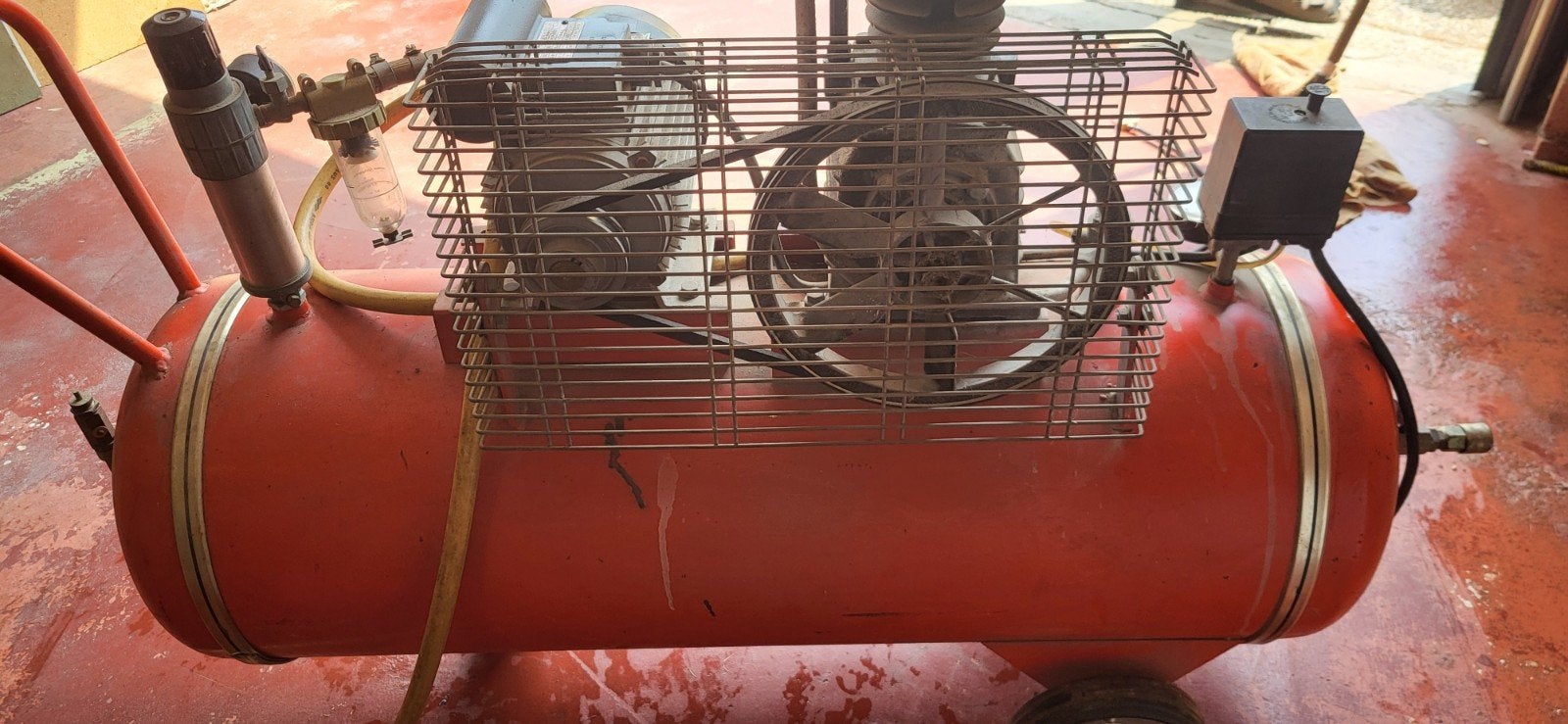 Compressor, Ophalen, 400 tot 800 liter/min, Zo goed als nieuw, Mobiel