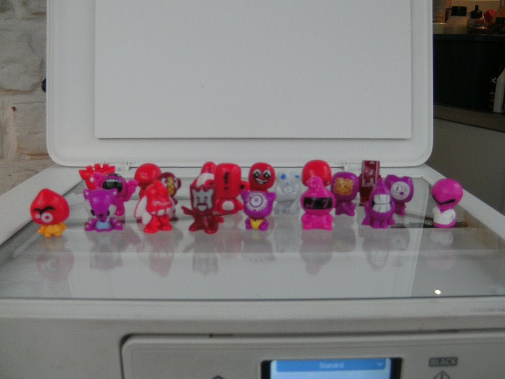 Verzamel objecten gogos crazy bones. 20 stuks gemengd., Ophalen of Verzenden, Zo goed als nieuw