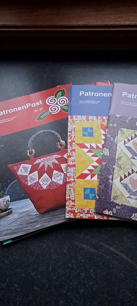 14 carnets de courtepointe avec des motifs en taille réelle, Enlèvement ou Envoi