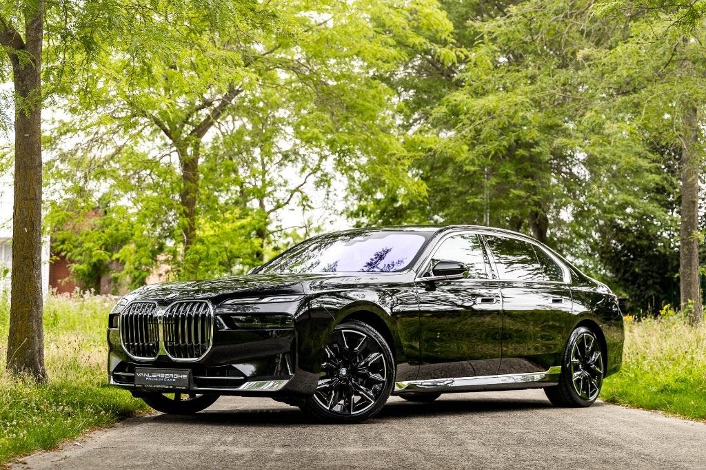 BMW 740dAS xDrive * Pano * Massage * 360 * HUD * Softclose *, Auto's, Automaat, Dealer onderhouden, 2993 cc, Leder