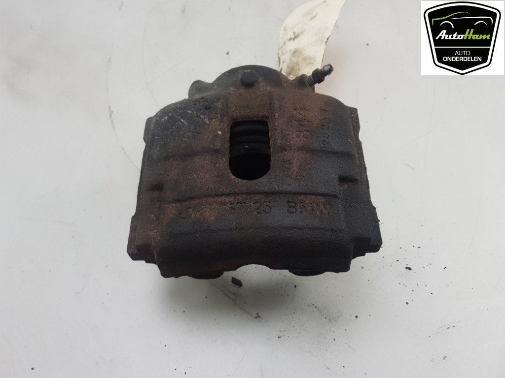 REMKLAUW RECHTS VOOR BMW X3 (E83) (|34216765884|), Gebruikt, BMW