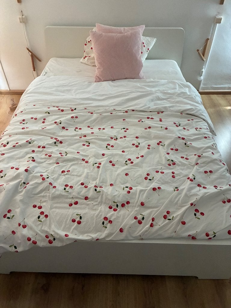 Bed, Huis en Inrichting, Slaapkamer | Bedden, Ophalen, Gebruikt, Wit, 140 cm