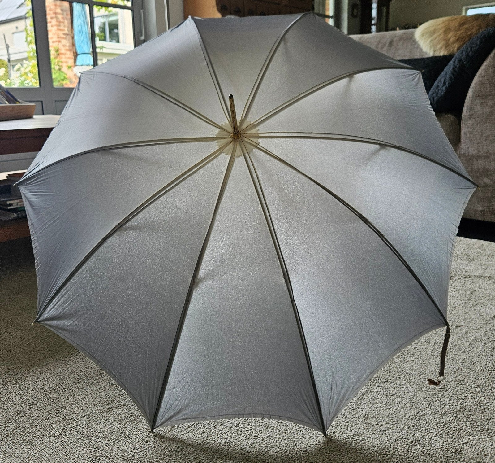 Vintage jaren '60 pagodeparaplu met whangee bamboe handvat, Ophalen, Groen