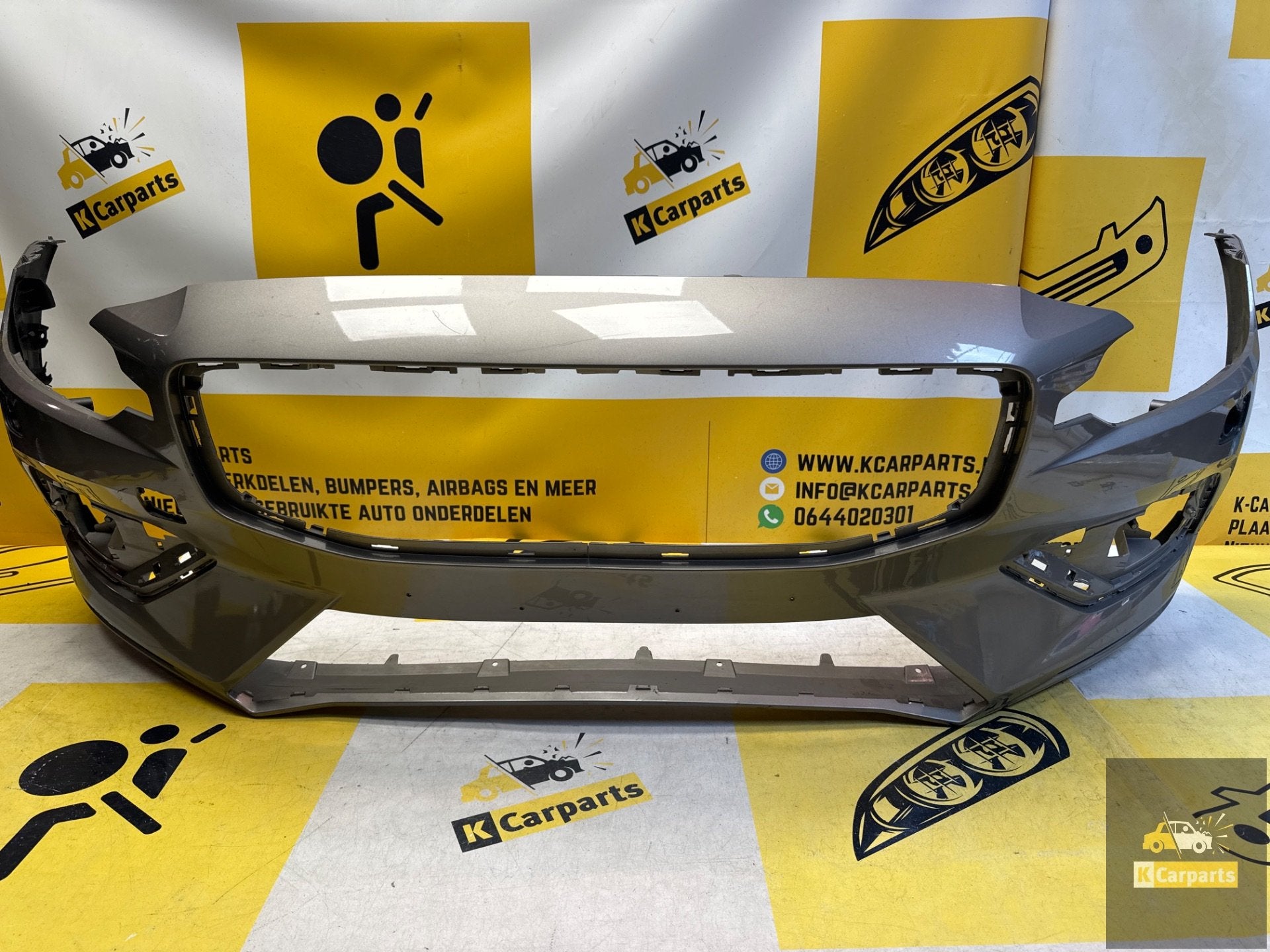 Voorbumper volvo s60 V60 2016-2023 origineel 31690589, Info@fabrikant.eu, Volvo, Bumper, Fabrikant BV