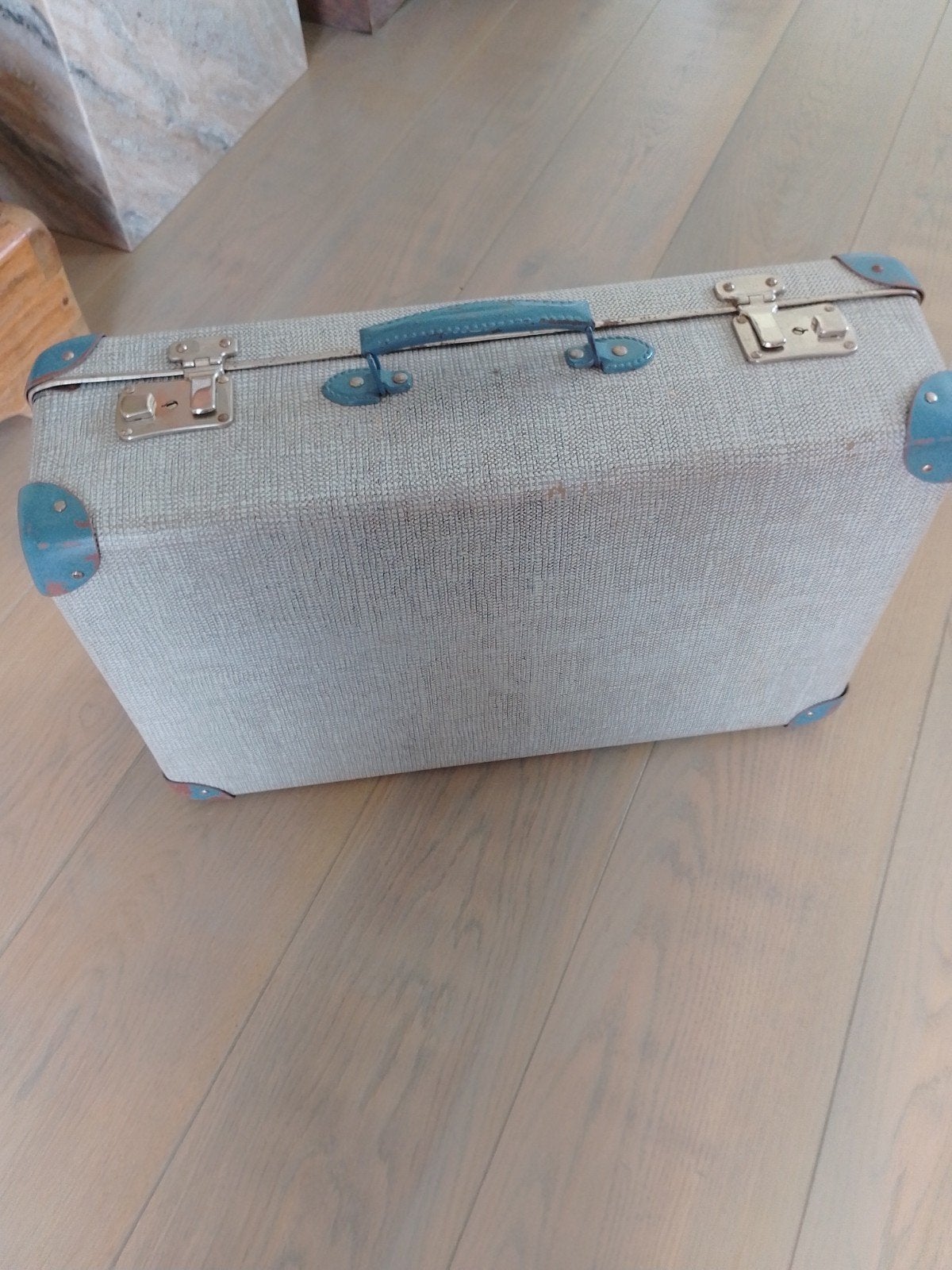 Vintage koffertje, Ophalen