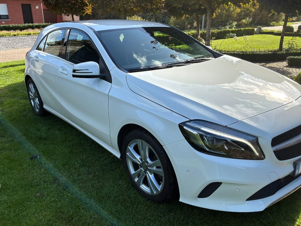 Mercedes A180 automaat 57600 km, Auto's, Wit, Berline, Particulier, A-Klasse
