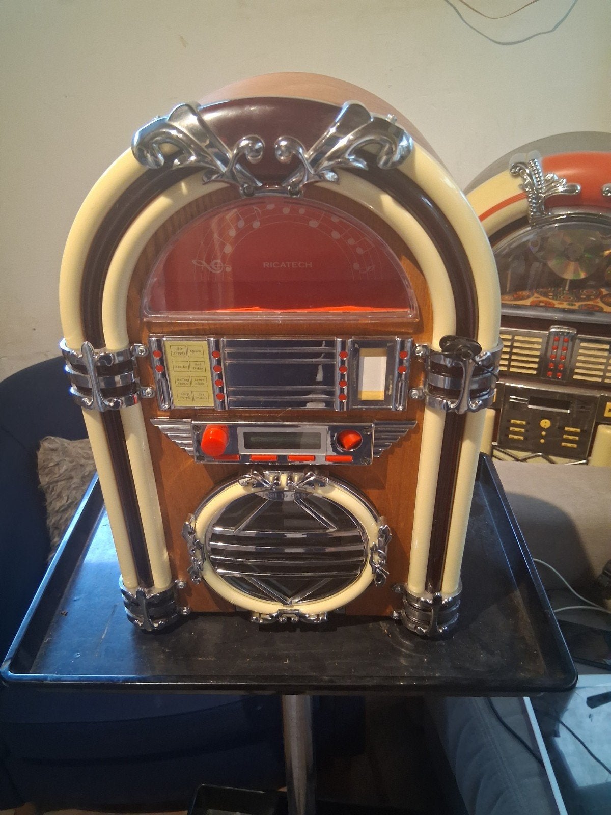 modèle de table de juke-box rétro, Collections, Machines | Jukebox, Enlèvement