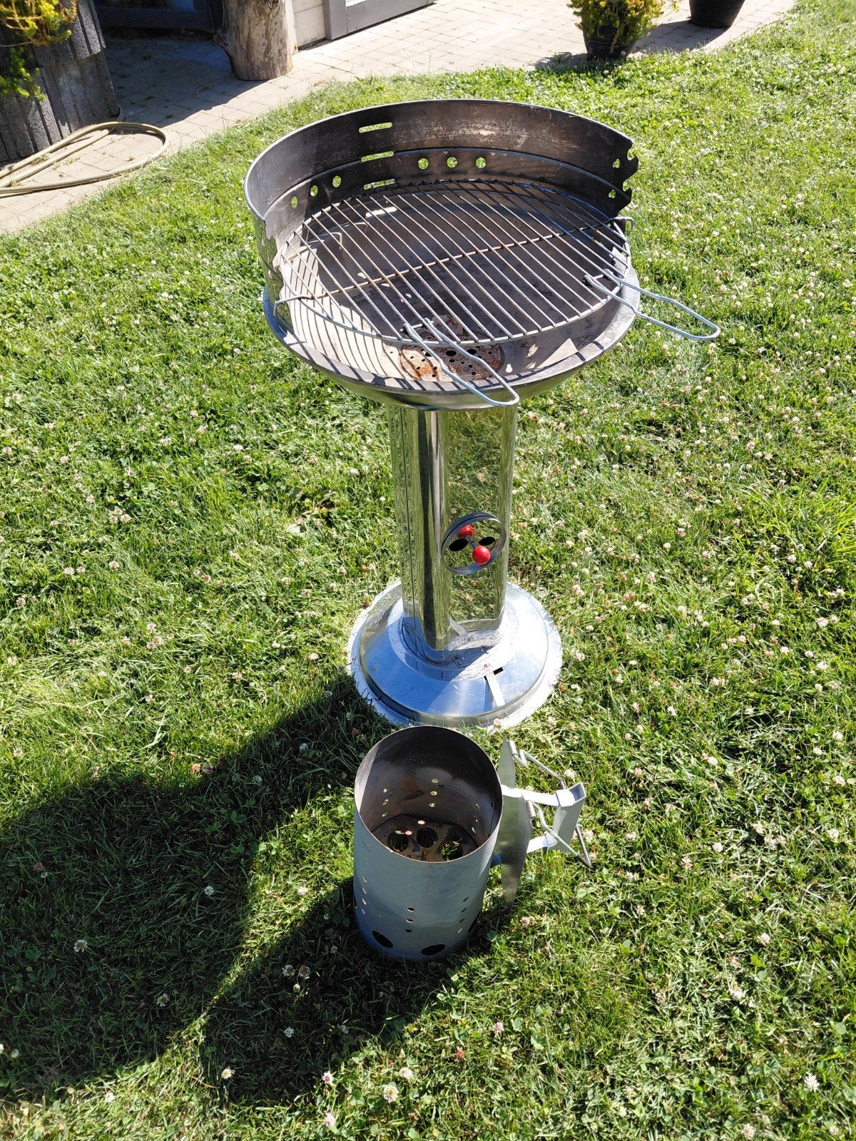 Houtskoolbarbeque, Ophalen