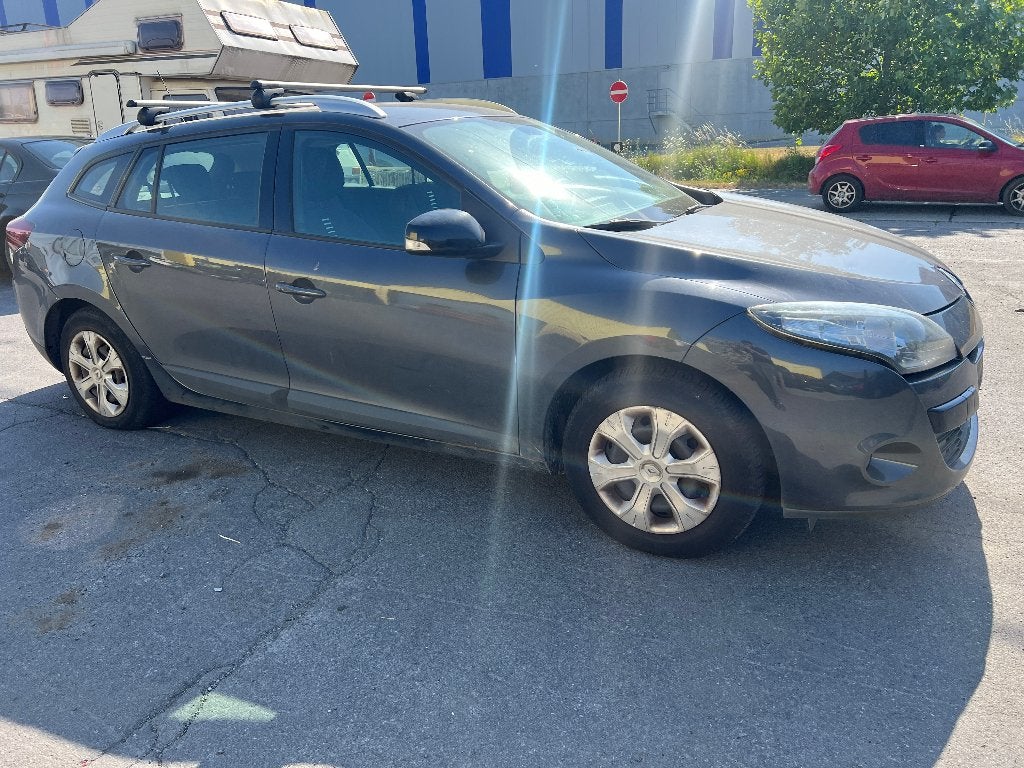 Renault Megane 1.5 Diesel Bruit Moteur, Auto's, Renault, Euro 5, Bedrijf, 5 deurs, Te koop