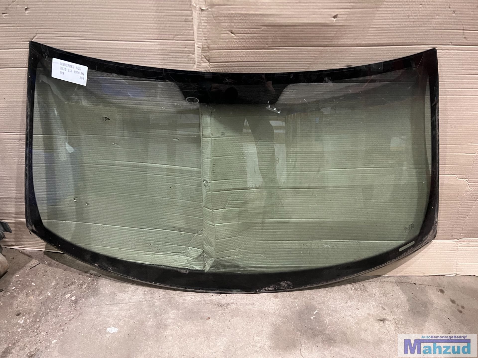 Pare-brise avant pour Mercedes SLK R170 (1996-2004), Mercedes-Benz AG, Mercedes-Benz, Utilisé, Mercedesstrasse 120
70372  Stuttgart, DE