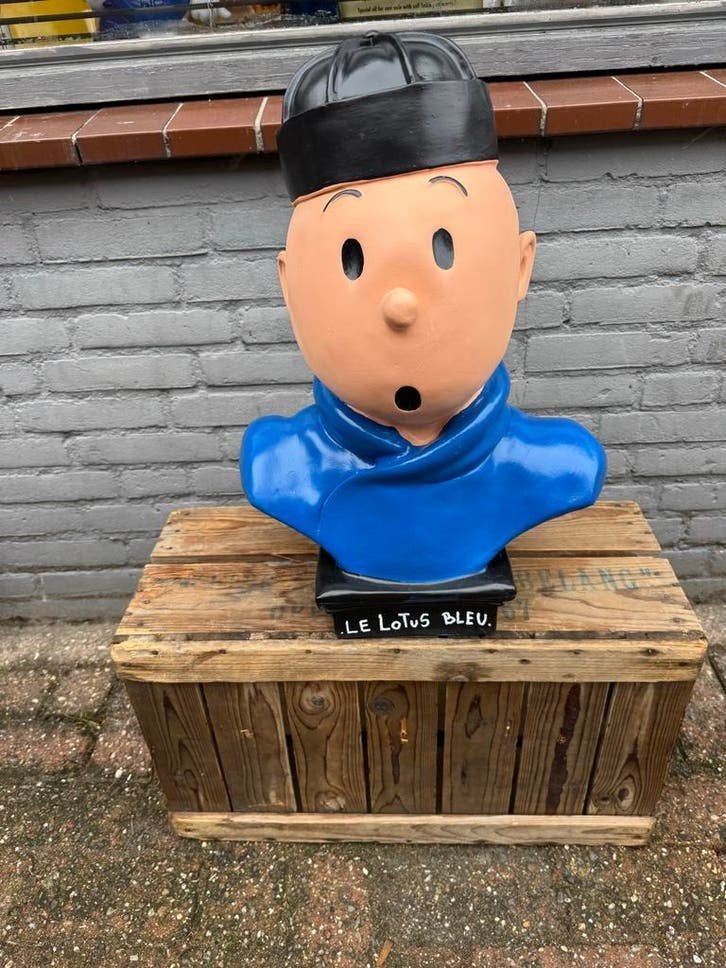Kuifje Buste Beeld - De Blauwe Lotus