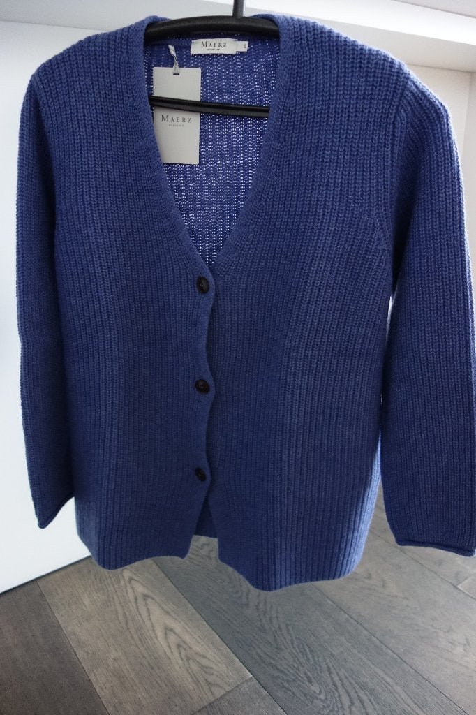 Gilet V bleu "MAERZ MUENCHEN", Kleding | Dames, Truien en Vesten, MAERZ MUENCHEN, Verzenden, Nieuw, Blauw