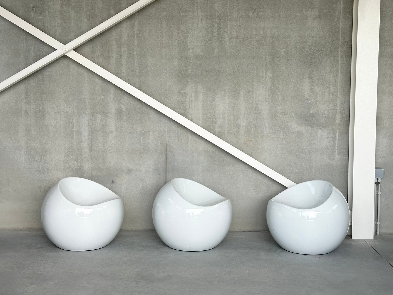 3x Dupont Finn Stone Ball Chair, Enlèvement