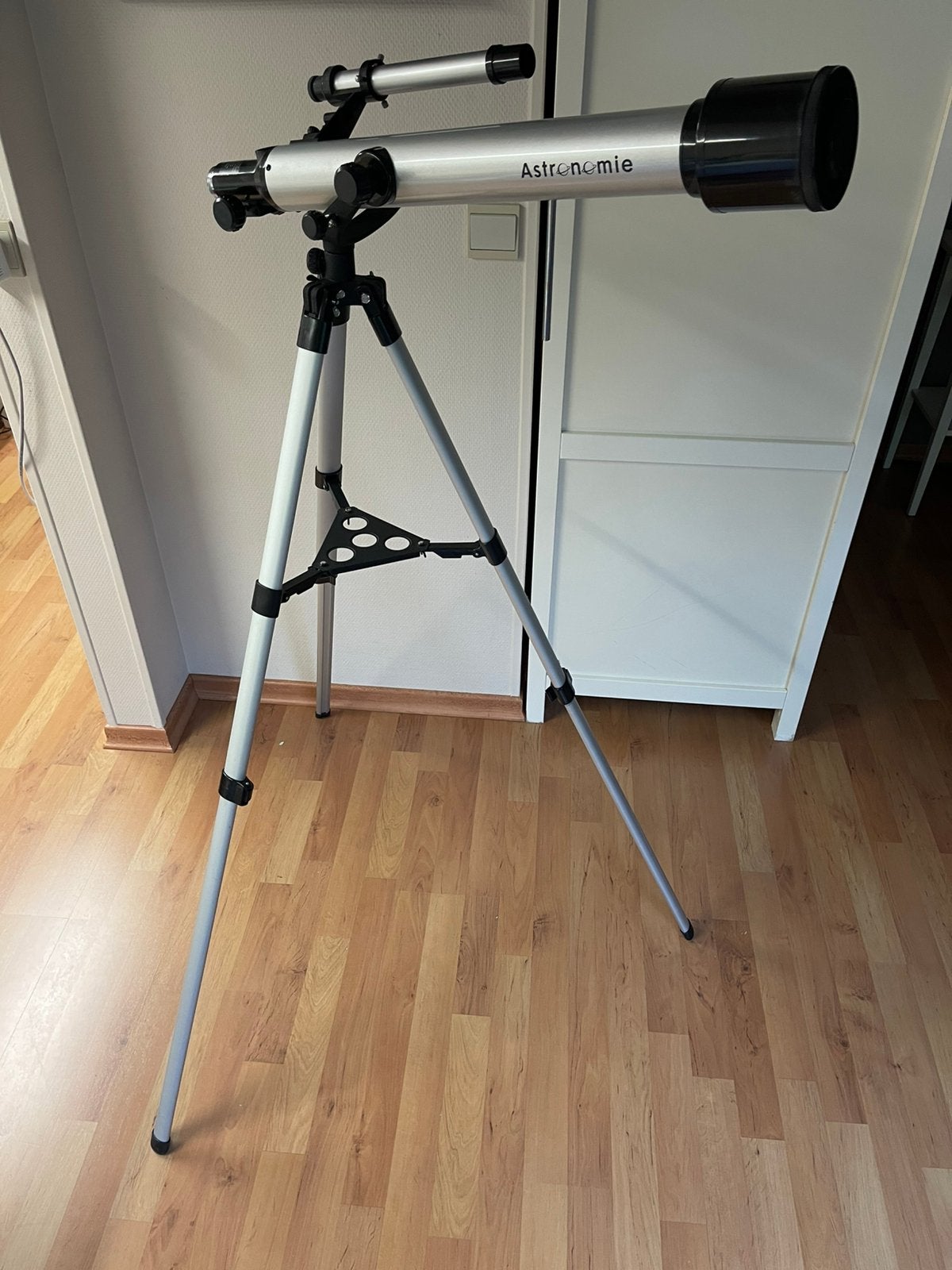 Refractor telescoop GT-TEL-02 met opbergkoffer, TV, Hi-fi & Vidéo, Matériel d'optique | Télescopes, Enlèvement ou Envoi, Comme neuf