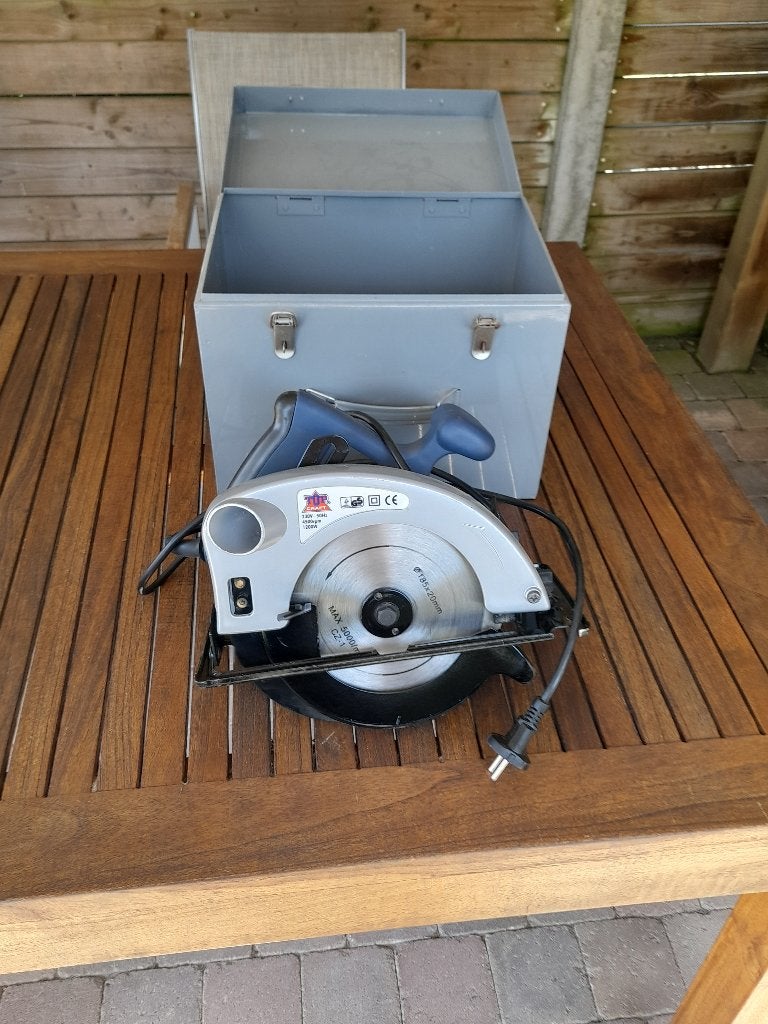 Cirkelzaag, Doe-het-zelf en Bouw, Gereedschap | Zaagmachines, Ophalen, Cirkelzaag, Topcraft, 600 tot 1200 watt