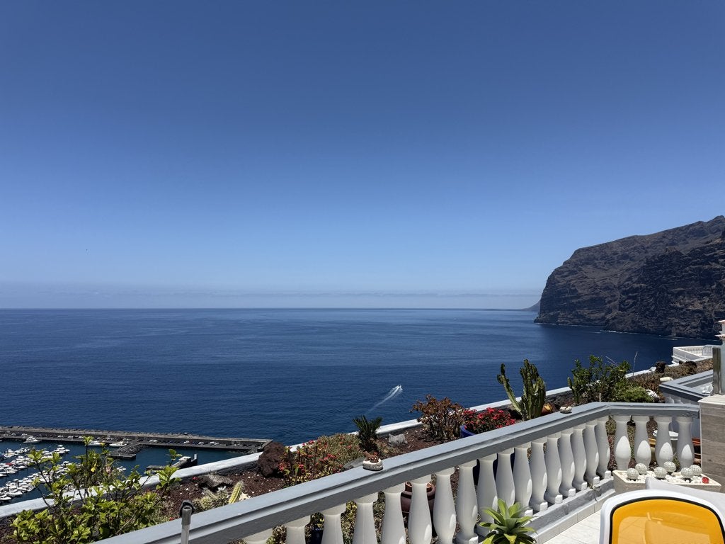 Appartement met zeezicht in Los Gigantes, Canarische Eilanden, Dorp, Wasmachine, Appartement