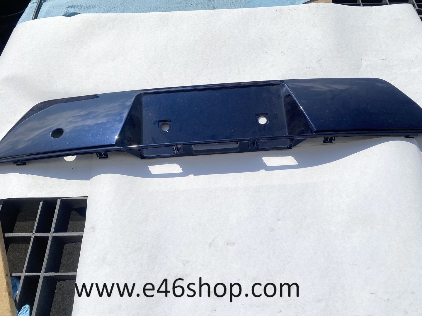 KOFFERBAKKLEP AFDEKLIJST BMW 7 E38 NIEUW OE 51138169692, Neuf, -, -, Enlèvement ou Envoi