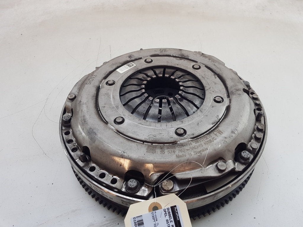 VLIEGWIEL DUBBELE MASSA Opel Astra K Sports Tourer, Gebruikt, Opel