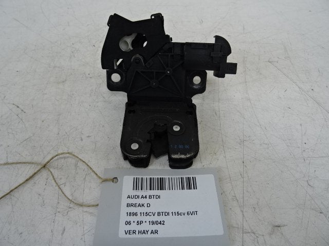 SERRURE COFFRE Audi A4 Avant (B7) (01-2004/06-2008), Autos : Pièces & Accessoires, Utilisé, Audi, Haillon arrière
