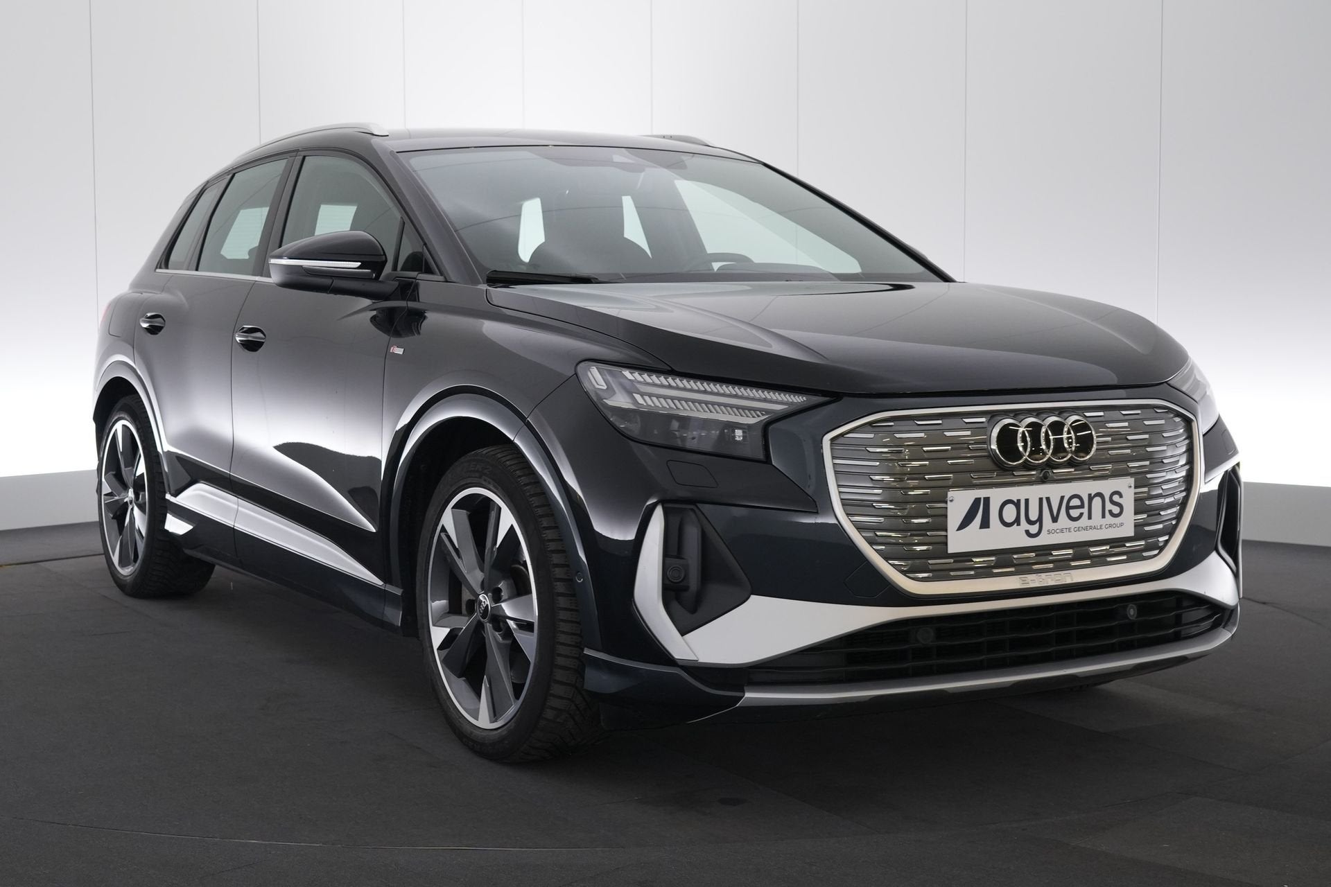 (2EGB283) AUDI Q4 E-TRON, Auto's, Gebruikt, Overige modellen, Zwart, 5 zetels
